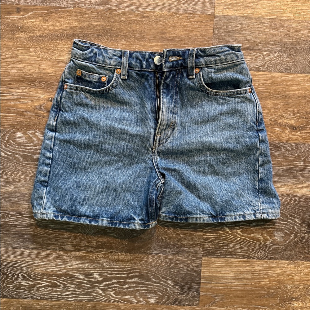 Weekday Eya Denim Short size 25